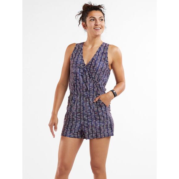 Title Nine Women's Waverider Short Romper Blue White Pink Size Small - Picture 1 of 6